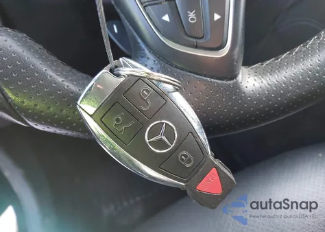 2018 Mercedes-Benz Glc 300 from USA, damaged, VIN WDC0G4JB0JV061933